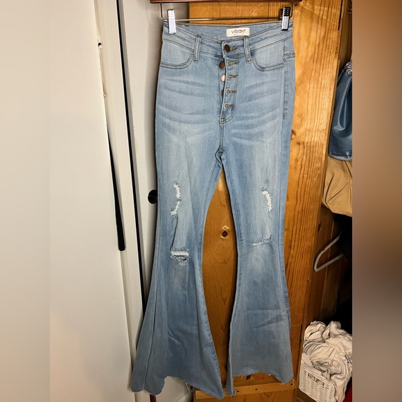 Light wash flare jeans - Picture 1 of 2